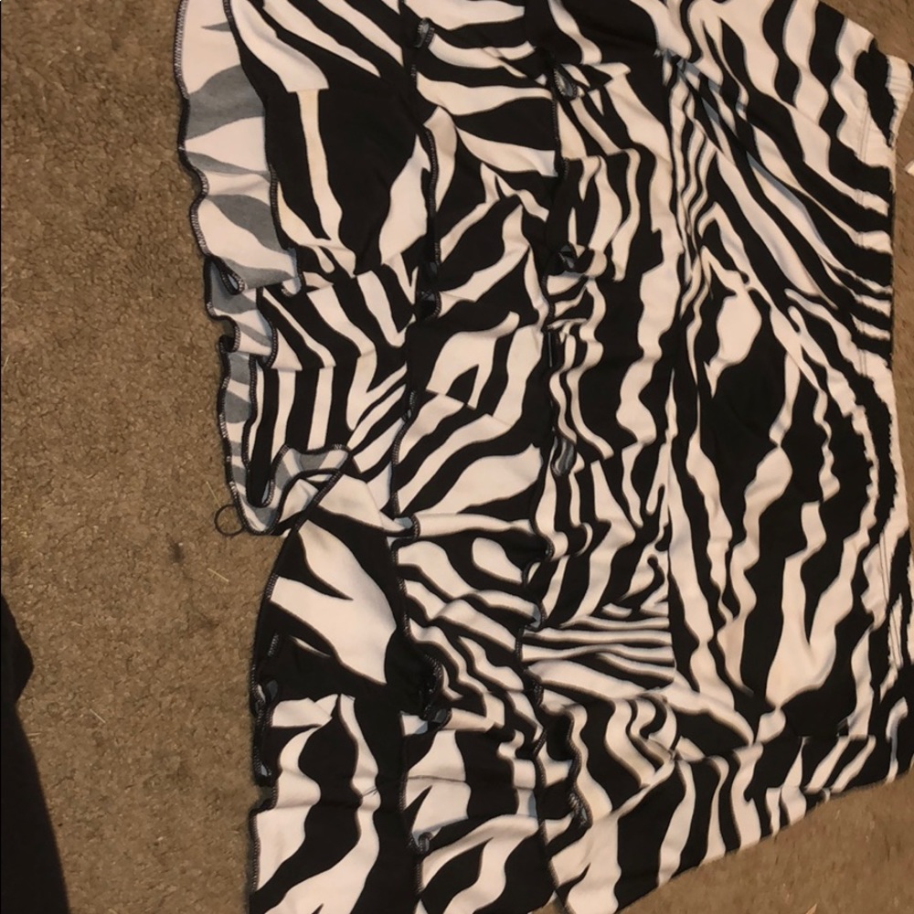 Black and white swimming skirt